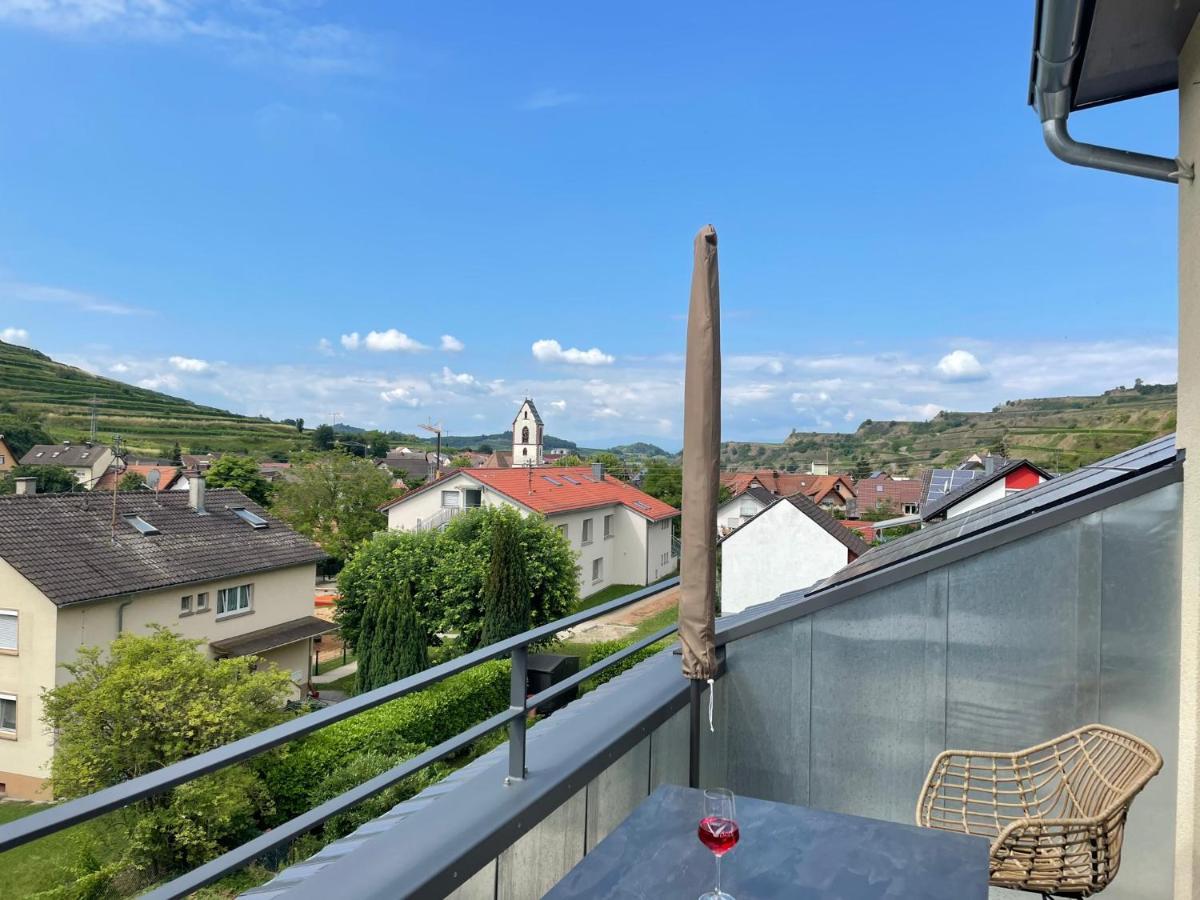 Weingut & Strausswirtschaft Vogel Vogtsburg Exterior foto